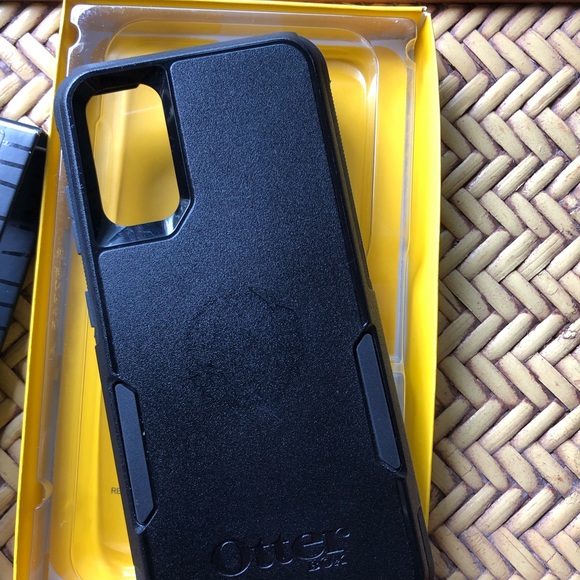 NIB Samung Galaxy S20 Symmetry Otter Box - Picture 5 of 5